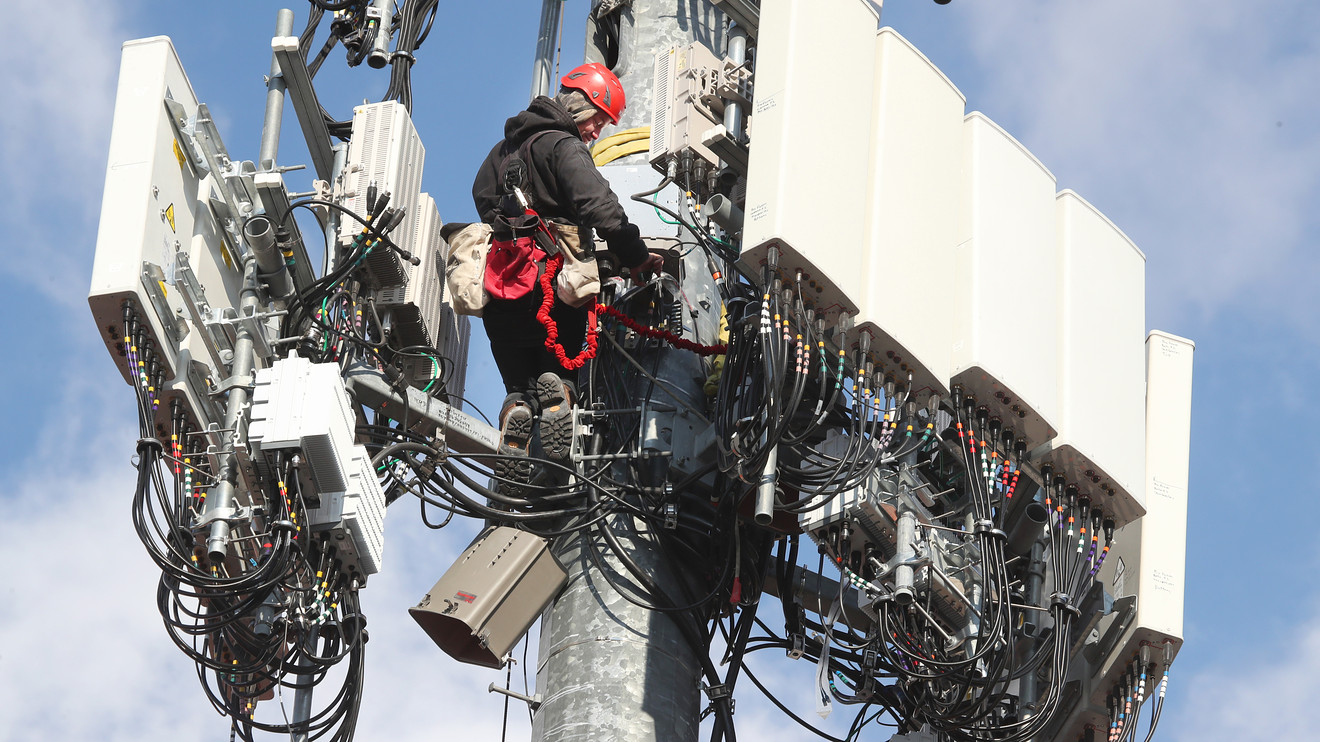 Antennes et équipements radio en détail